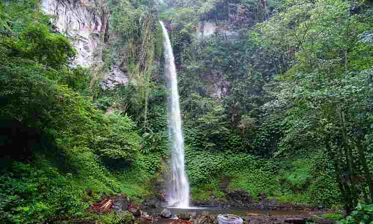 Blamantung Waterfalls