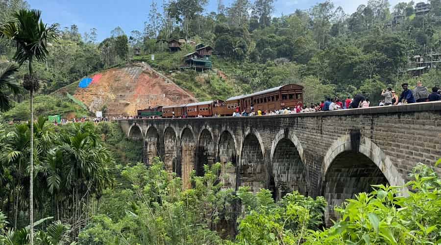Visit the Nine Arch Bridge in Ella